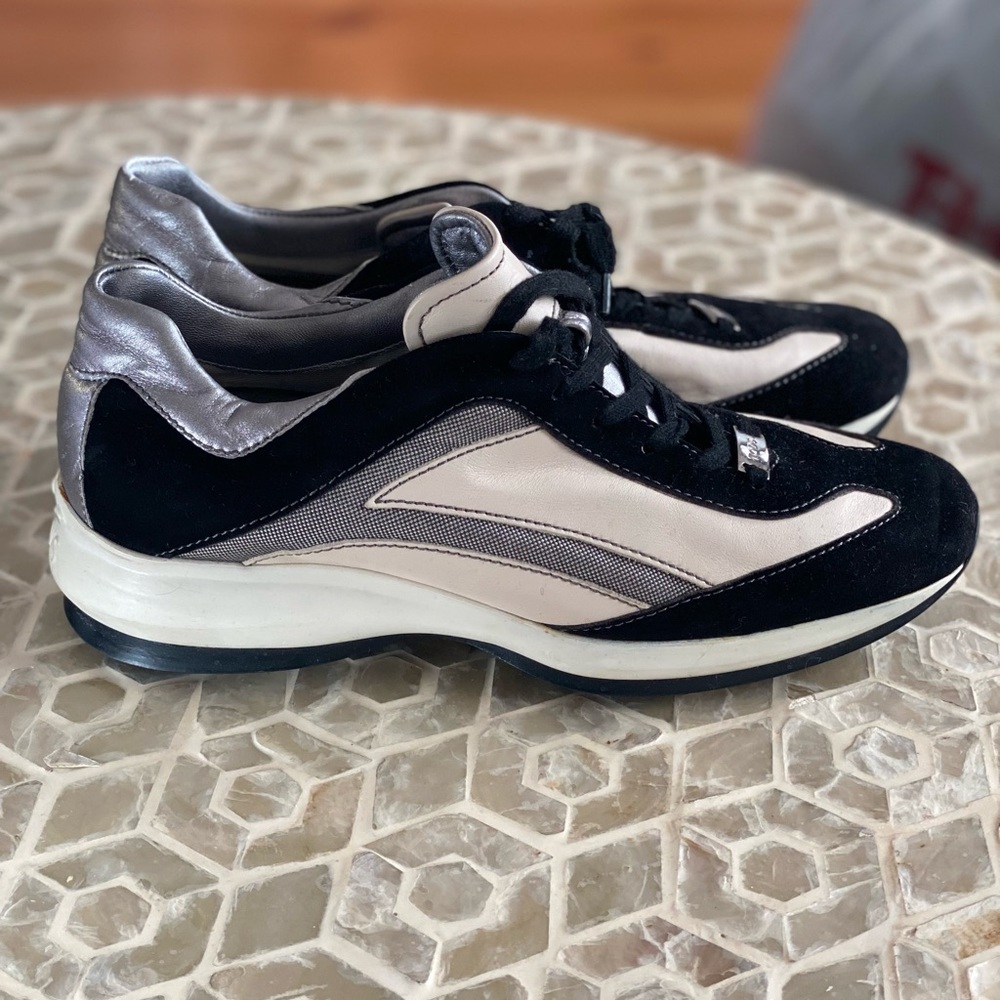 TOD’s woman’s leather sneakers - Picture 3 of 5